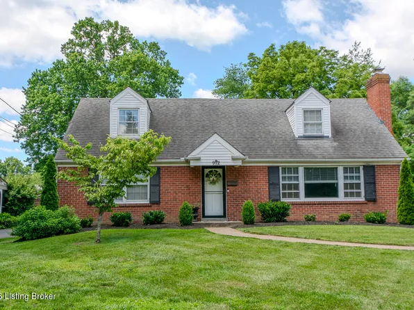 912 Beechwood Rd, Woodlawn Park, KY 40207
