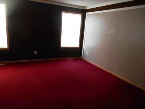 5th image of 1813 116th Ct NE