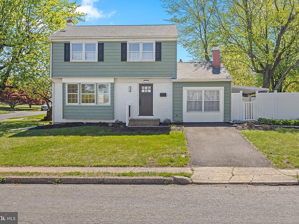 1st image of 323 Edgewood Ave