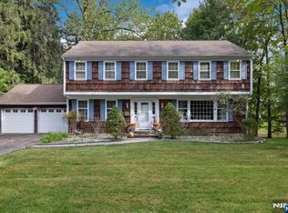 77 Rutgers St, Closter, NJ 07624