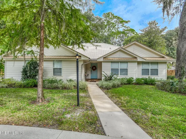 308 SILVER LAKE Road, Palatka, FL 32177