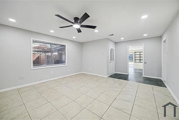 1703 Raintree St — Photo 4