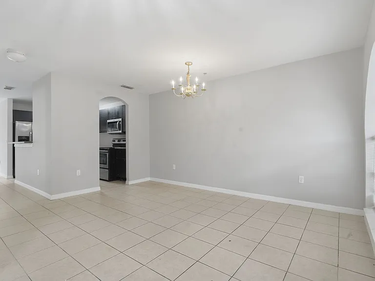 963 E Main St — Photo 12