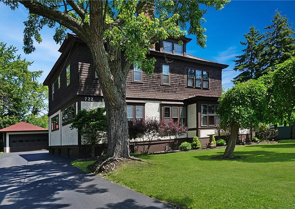 1st image of 722 Woods Rd