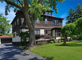722 Woods Rd, Syracuse, NY 13209