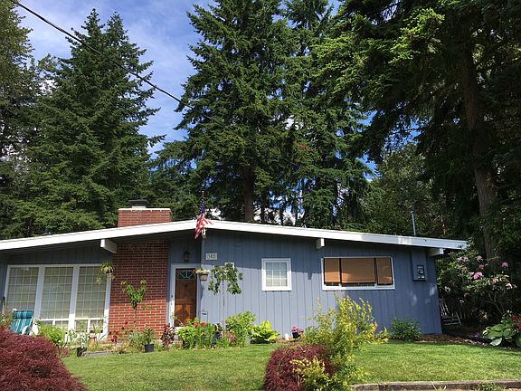 3rd image of 302 157th Ave NE