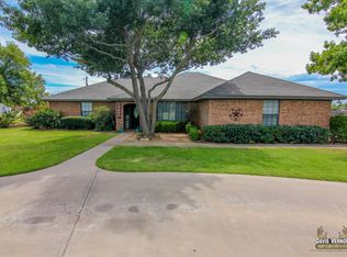 4217 Country Dr, Vernon, TX 76384