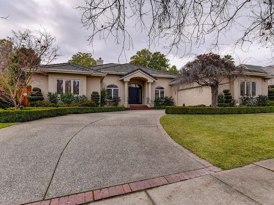 1st image of 585 Ashton Park Ln