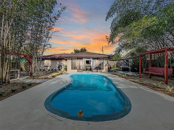 2nd image of 41 Wisteria Dr