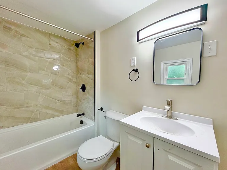 74 Houston St #3 — Photo 9