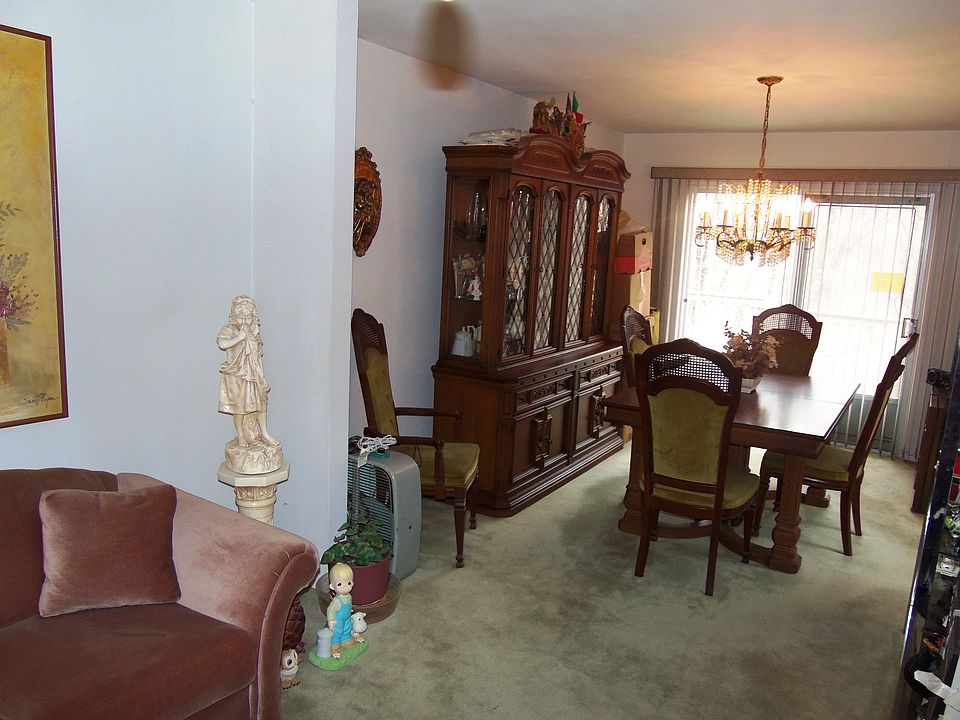 2nd image of 13 Tulip Rd