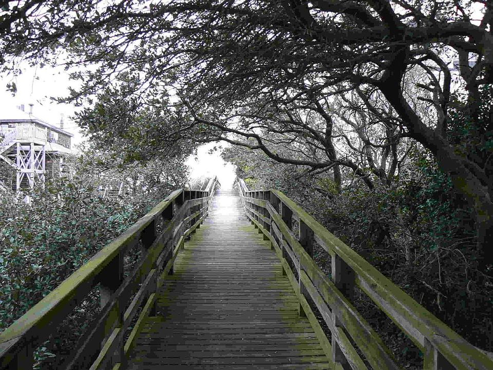 Boardwalk back to townhouse