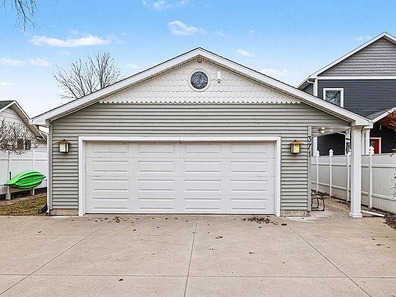 3rd image of 371 Killarney Beach Rd