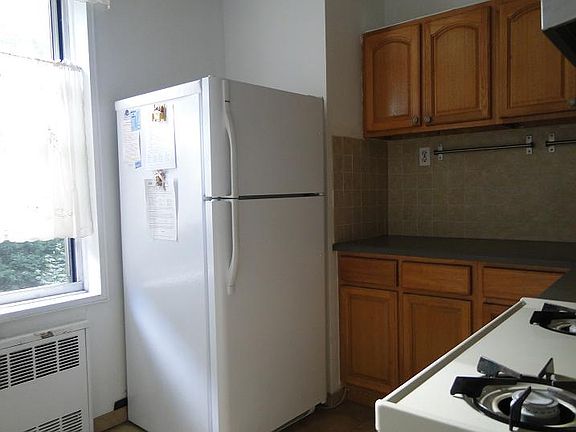 5th image of 6820 Selfridge St APT 3C