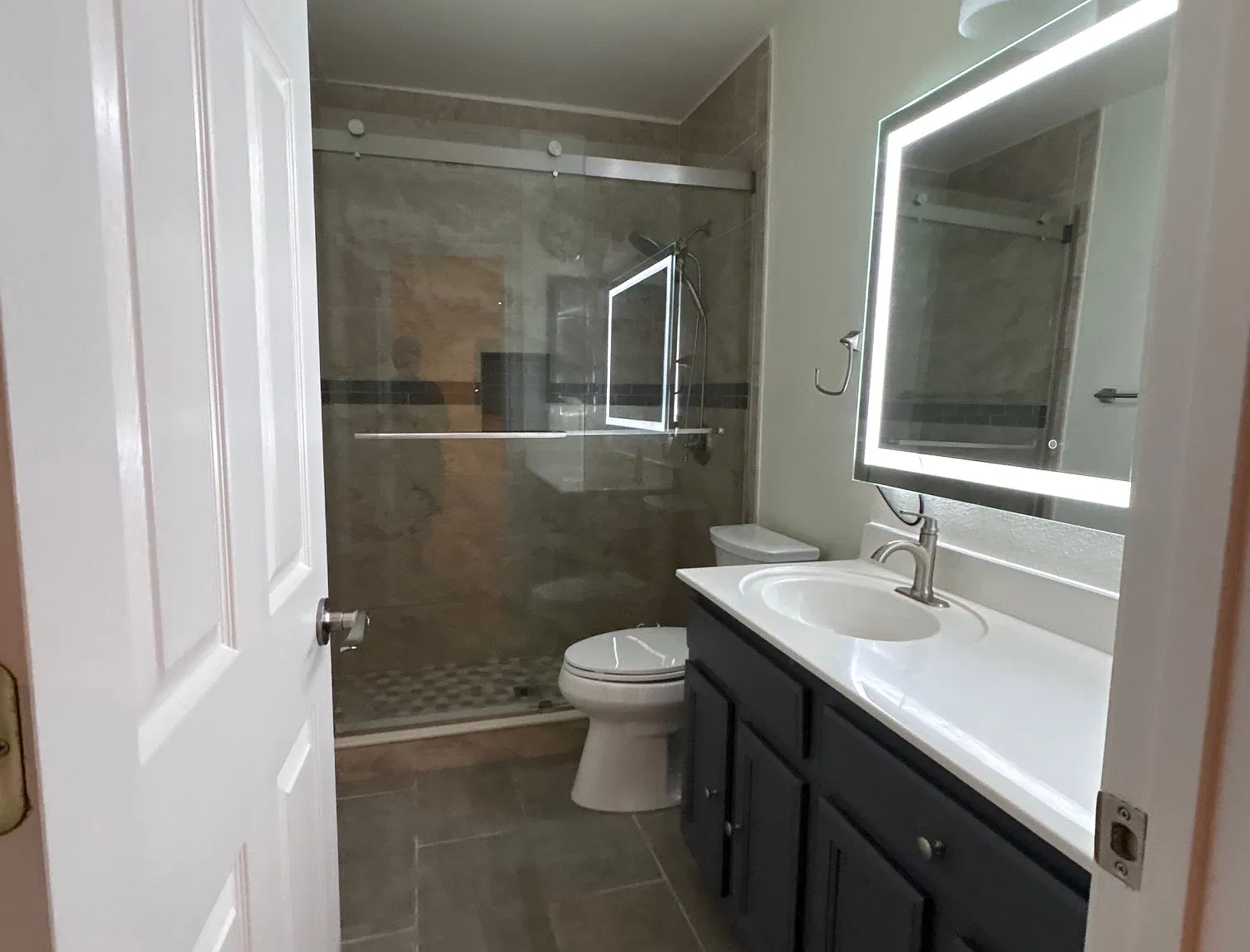 101 Yeager Cir — Photo 2