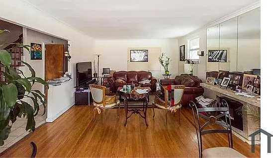 2400 Bronx Park E #1B — Photo 4