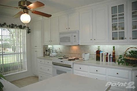 4th image of 6108 Bettinger Dr