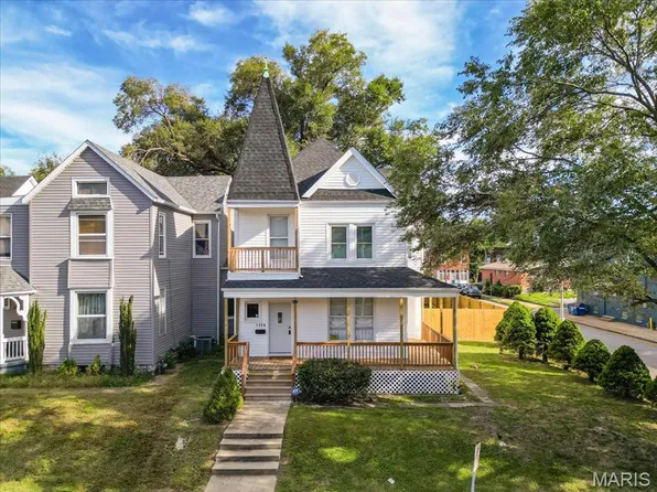 7226 Virginia Ave, Saint Louis, MO 63111