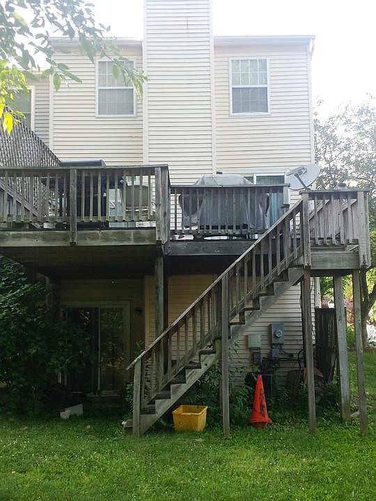 Exterior (Rear)