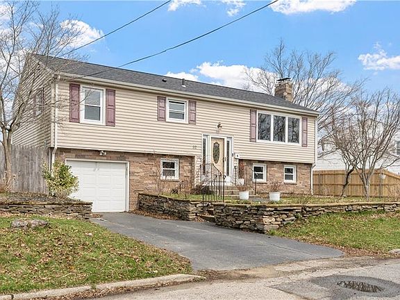 2nd image of 32 Milburn Rd