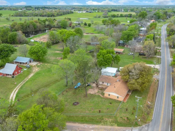 542 S Houston St, Edgewood, TX 75117