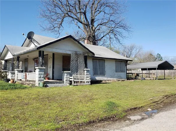 801 S Oak St, Holdenville, OK 74848