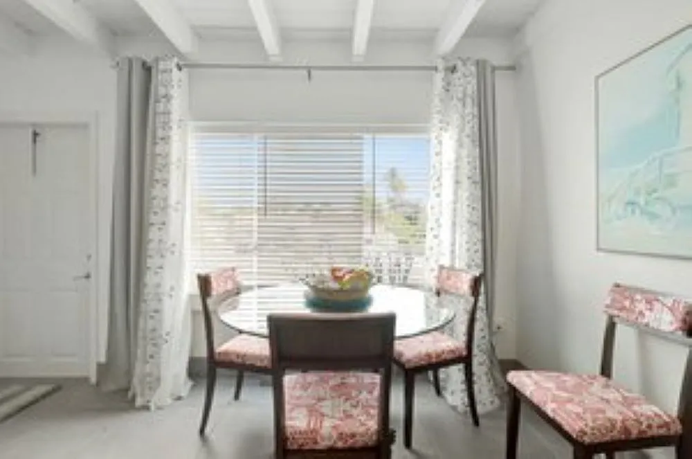 1 bed, 550 sqft, $2,400 — Photo 4
