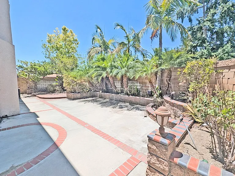 17801 Powell Pl — Photo 15