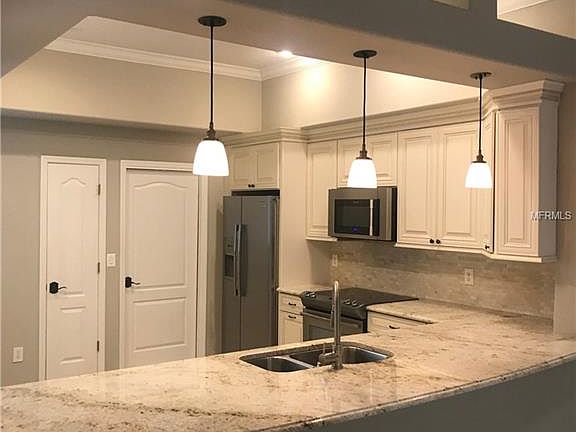 5th image of 11219 Cedar Hollow Ln
