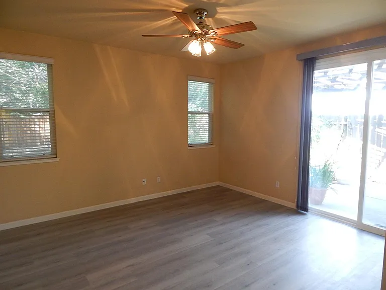 2333 Rodin Pl — Photo 15