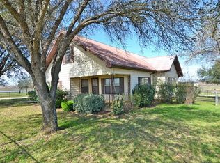 4251 County Road 460, Elgin, TX 78621