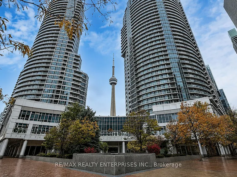 8 York St #2710 — Photo 23