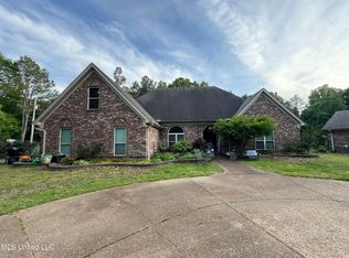 99 River Ridge Cir, Byhalia, MS 38611