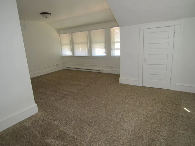 Darin Johnson Triplex — Photo 3