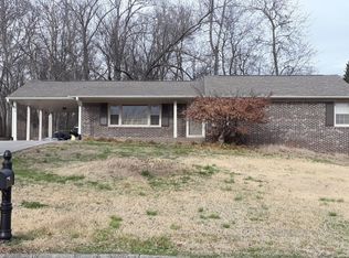 114 Crest Ln, Clinton, TN 37716