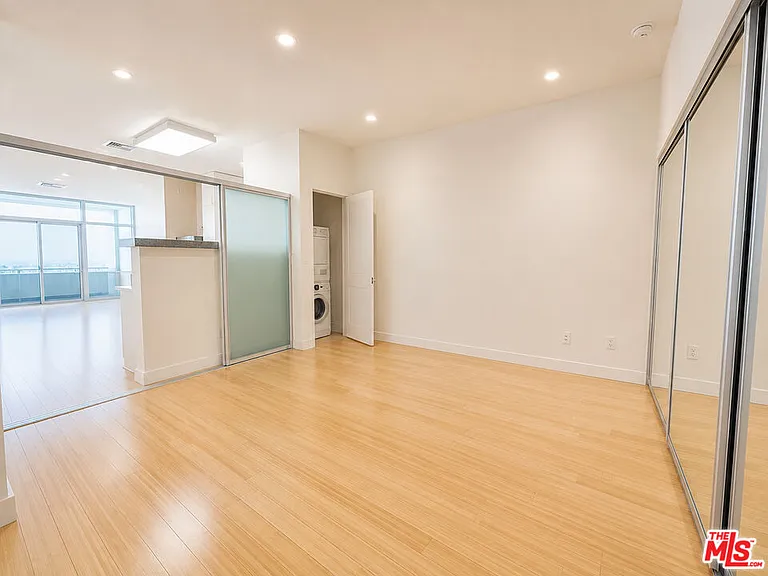 3810 Wilshire Blvd #2003 — Photo 9