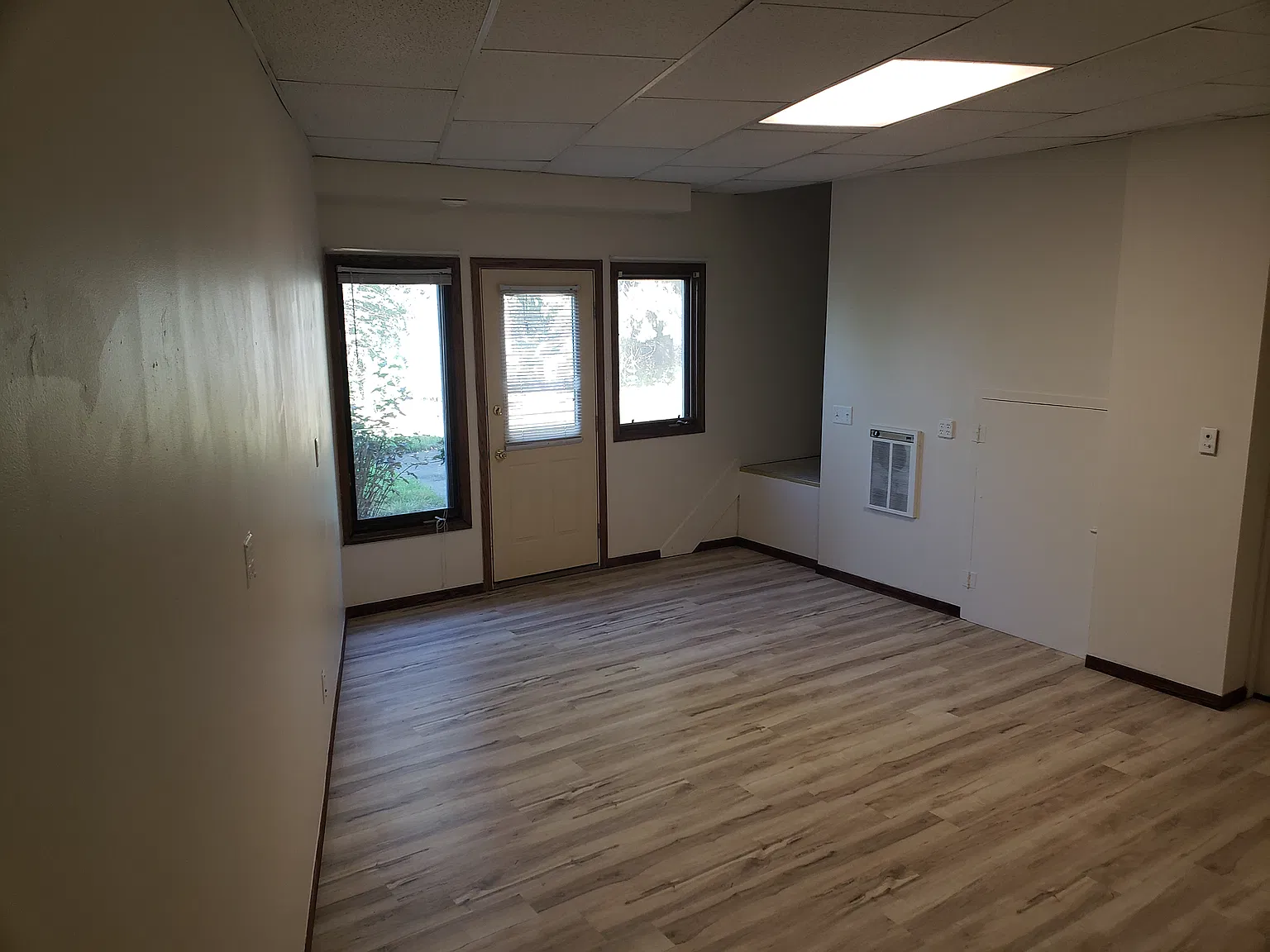 Wagon Wheel Ct, Mendota Heights — Photo 2