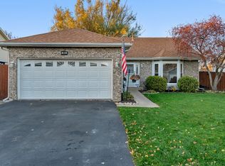 3904 Hennepin Dr, Joliet, IL 60431