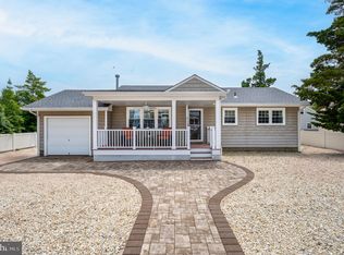 2 W 12th St, Barnegat Light, NJ 08006