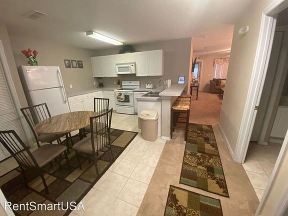 3rd image of 8839 Grand Palms Cir APT A