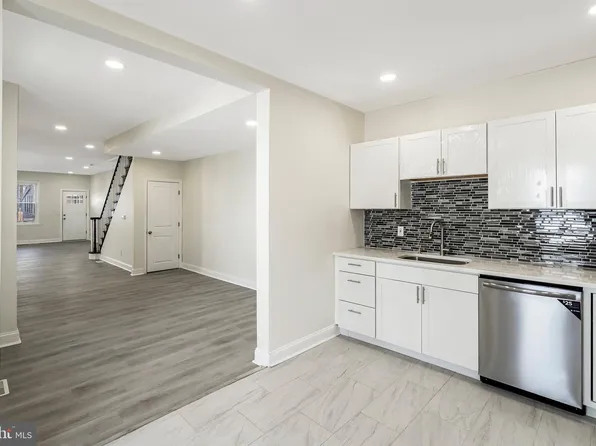 244 Conover St, Burlington, NJ 08016