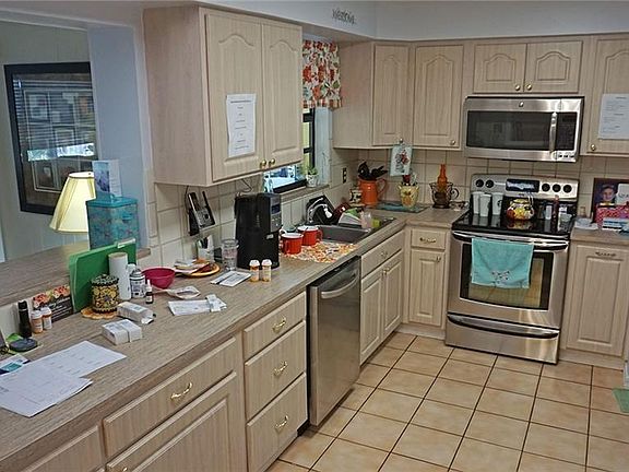 3rd image of 7909 N Fremont Ave