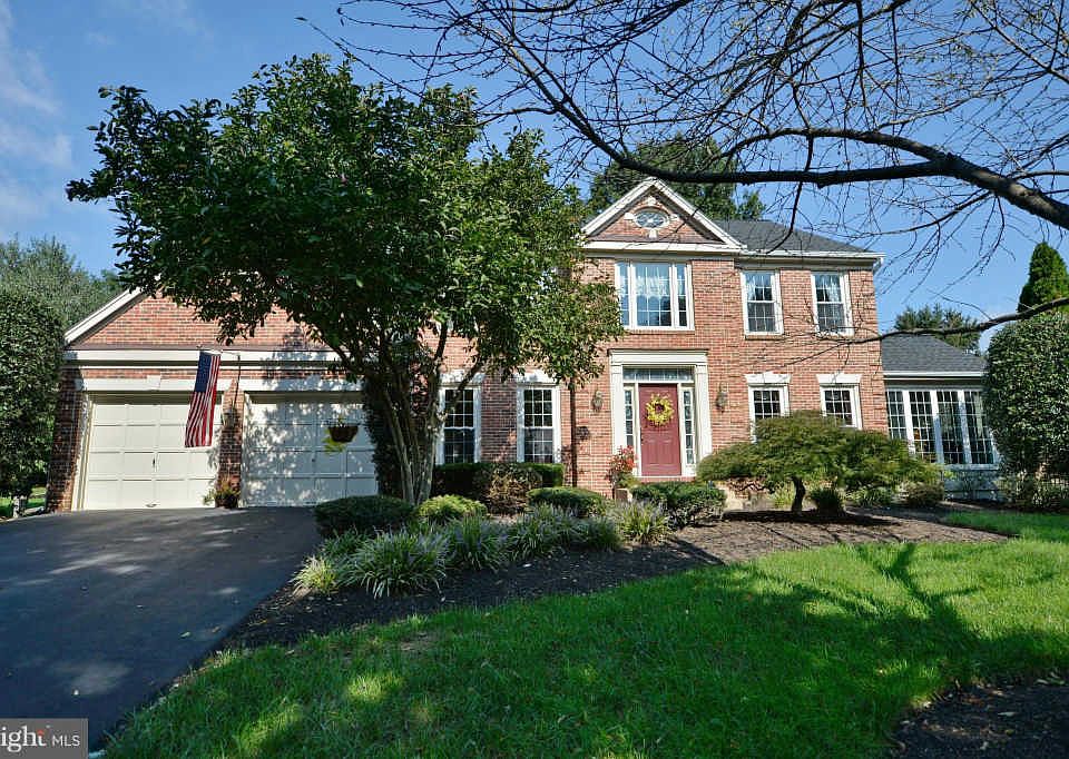 1st image of 15430 Snowhill Ln