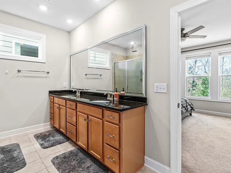 424 Hopwood Way — Photo 18
