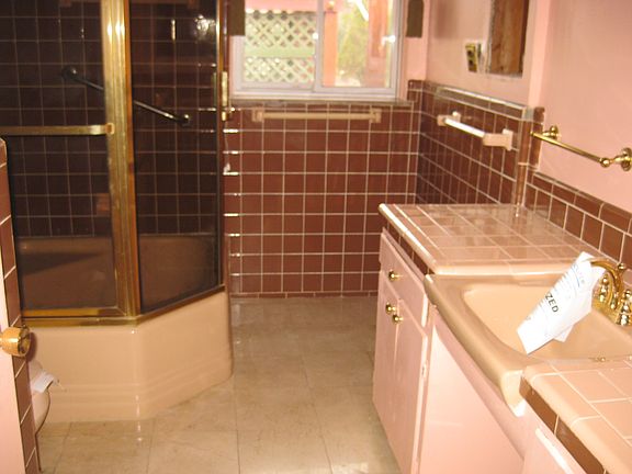 5th image of 24010 Philip Dr