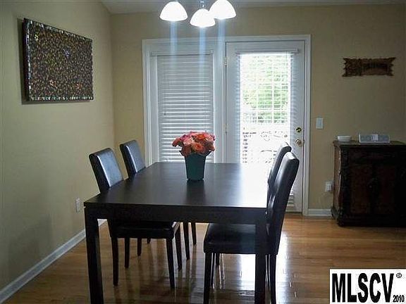 3rd image of 21 Granite Creek Dr