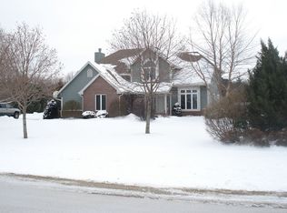 N57W33121 Cedar Bay Ct, Nashotah, WI 53058