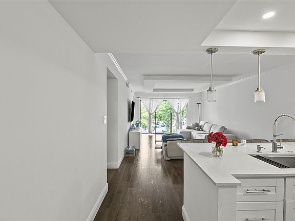 2nd image of 2310 S Cypress Bend Dr APT 201