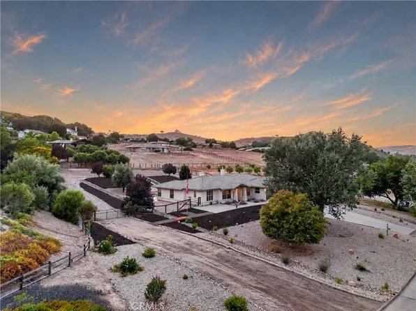 9947 Flyrod Dr, Paso Robles, CA 93446