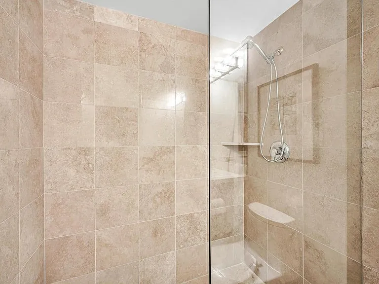 100 Birch Rd #2505D — Photo 15